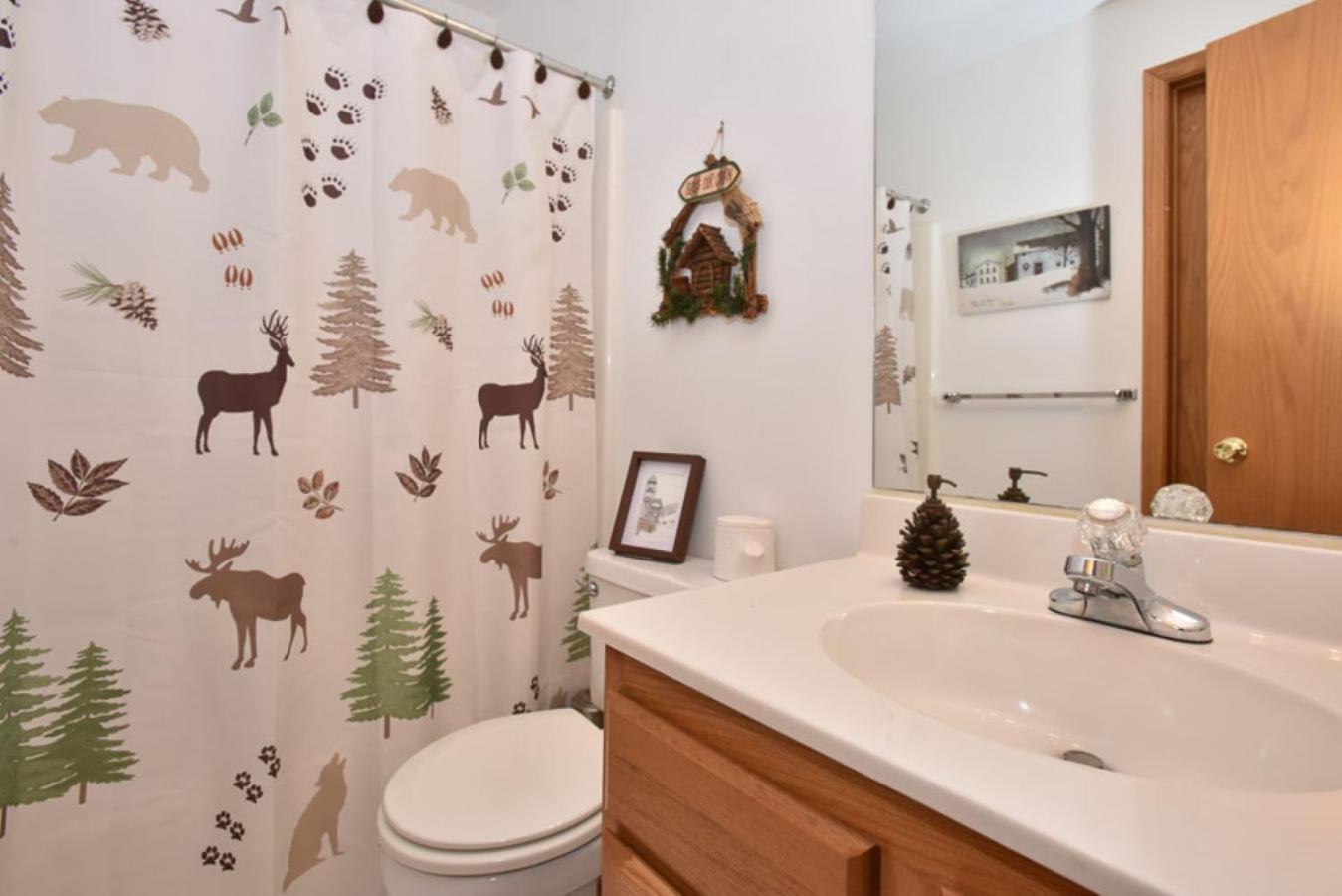 5123 Summit View Court Holiday home *